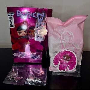 Sasha Bratz BratziezSweetheartz Seriez Plush Keychain Blind Box Ultra Rare VDay